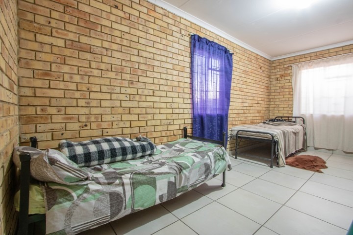To Let 11 Bedroom Property for Rent in Die Bult North West